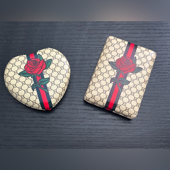 Colorful Patterned Compact Mirrors - Picture 3 of 6